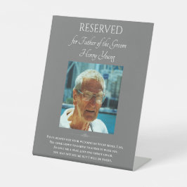 Grauer Vater des Groom Foto Hochzeitsseminar Sockelschild