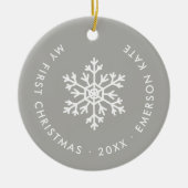 Grauer Winter Snowflake Erste Weihnachtskugel Keramik Ornament (Vorne)
