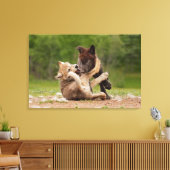 Grauer Wolf Pups Wrestling Leinwanddruck (Insitu (Wohnzimmer))