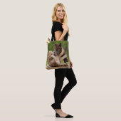 Grauer Wolf Pups Wrestling Tasche (Am Model)