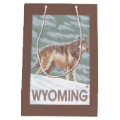 Grauer Wolf StandingWyoming Mittlere Geschenktüte (Rückseite)