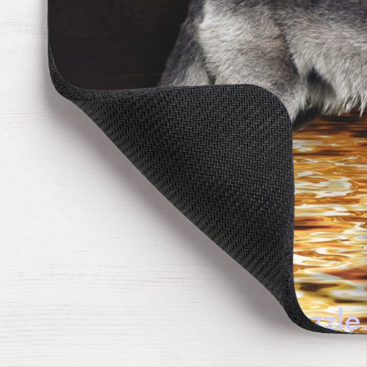 Grauer Wolf & Waldbrand Mousepad (Ecke)