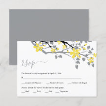 Grauer Zweig mit gelben Blumen Blütenhochzeit