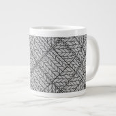 GRAUES ARGYLE-STRICKMUSTER Große weiße Tasse (Vorderseite Rechts)