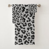 Graues Asche Leopard Cheetah Animal Print Muster Badhandtuch Set (Insitu)