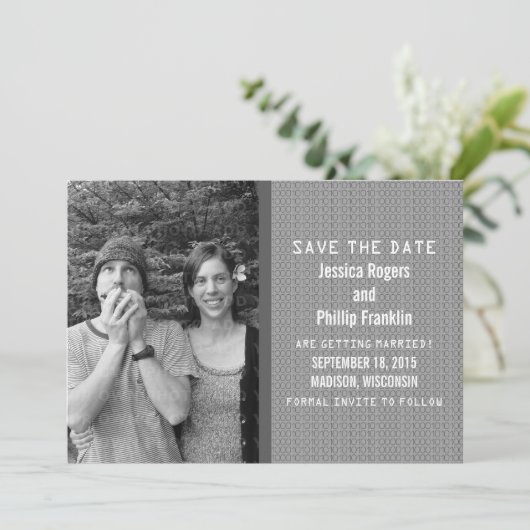Graues Binary Code Foto Save the Date einladen Einladung (Stehend Vorderseite)