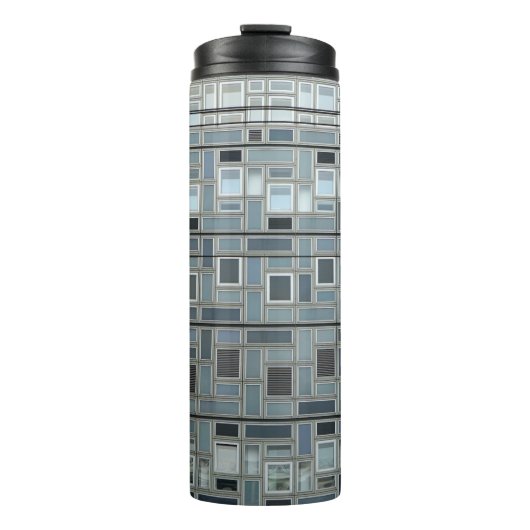 Graues Gebäude Thermosbecher (Vorderseite)