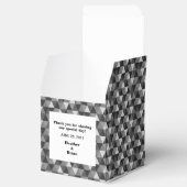 Graues geometrisches Dreieck Geschenkschachtel (Geöffnet)