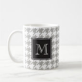 Graues Hahnentrittmuster-Monogramm Kaffeetasse (Links)