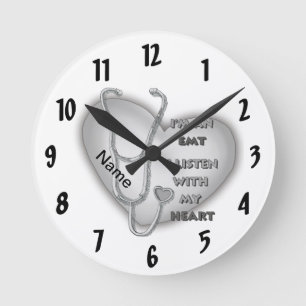 Graues Herz EMT Runde Wanduhr