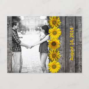 Graues Holz Gelb Sonnenblumen Foto Save the Date Ankündigungspostkarte