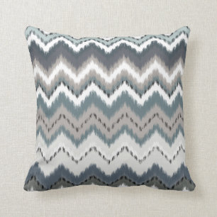 Graues Ikat Zickzack Kissen