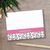 Graues Leopard-Druckmuster mit rosa Namen Post-it Klebezettel