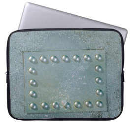Graues Metall mit Textplatte auf Laptop-Hülle Laptopschutzhülle