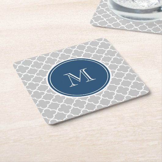 Graues Quatrefolienmuster, Navy Blue Monogram Rechteckiger Pappuntersetzer (angewinkelt)
