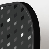 Graues schwarzes Muster für spielbare Pixel Karo Pickleball Schläger (Linke Seite)