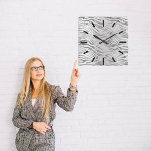 Graues silbernes Graphittierhaut-Schwarzes Quadratische Wanduhr