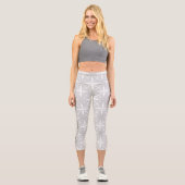 Graues Sternmuster mit benutzerdefiniertem Text un Capri Leggings (Vorderseite)