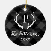 Graues und schwarzes Kariertes rustikales Antler M Keramik Ornament (Vorne)