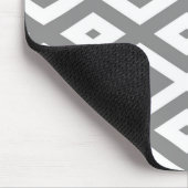 Graues und weißes Diamantmuster Mousepad (Ecke)