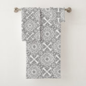 Graues und weißes Tribal Bath Set (Insitu)