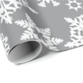 Graues Weihnachtsschneeflocke-Muster-Packpapier Geschenkpapier (Rolleneckpunkt)