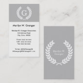Graues Weiß Laurel Wreath Initial Monogram Visitenkarte (Vorne/Hinten)