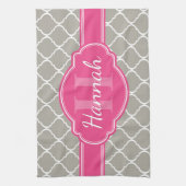 Graues weißes Gittermuster Pink Monogramm Geschirrtuch (Vertikal)