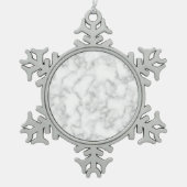 Graues, weißes Marmorsteinmuster Schneeflocken Zinn-Ornament (Vorderseite)