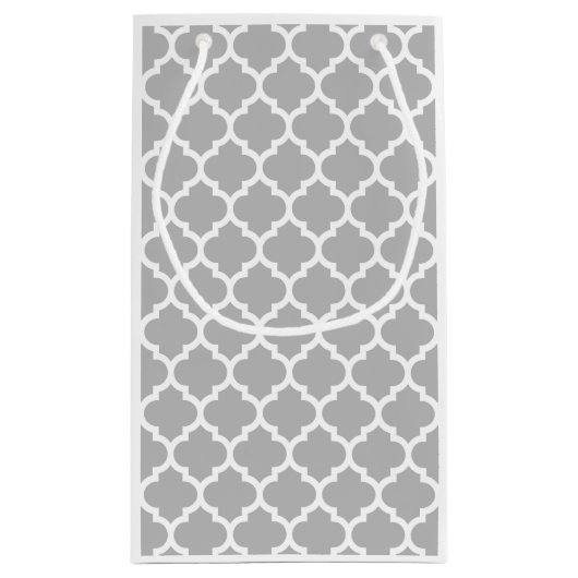 Graues weißes marokkanisches Quatrefolienmuster #5 Kleine Geschenktüte (Rückseite)