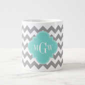 Graues, Zickzack Aqua-Quatrefolie 3 Monogramm Jumbo-Tasse (Vorderseite)