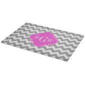 Graues Zickzack Hot-Pink-Folie 3 Monogramm Schneidebrett (Ecke)