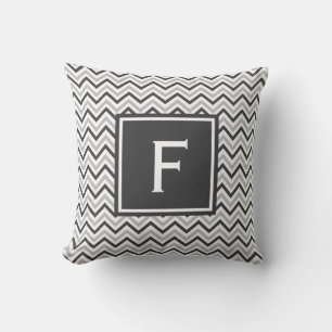 Graues Zickzack Monogramm Kissen