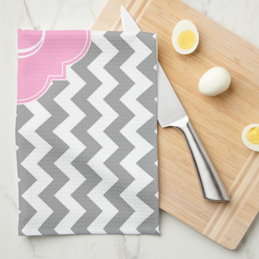 Graues, Zickzack rosa Quatrefolienmonogramm Handtuch (Viertel Falte)