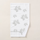 Graufarbene Blume Streifen auf Weiß Badhandtuch Set (Handtuch)