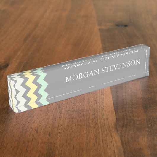 Graugelbe Minze, Zickzack Schreibtischtafel Namensplakette (Seite)