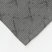 Graugrau mit kleinen Streifen und pixelig Fleecedecke (Ecke)
