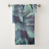 Graugrünes Mosaik mit weichen Skulpturen und Satin Badhandtuch Set (Insitu)