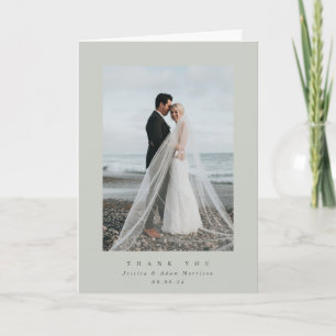 Graugrünes Ultra-Minimal-Single-Foto Hochzeit Dankeskarte