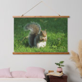 Grauhörnchen, Bute Park, Cardiff Wandteppich Mit Holzrahmen (Schlafzimmer)