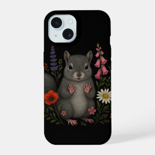 Grauhörnchen zwischen den Blumen – dunkles Cottage iPhone 15 Hülle