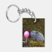 Graukaninchen / sonnige und rosa Golfkugel Schlüsselanhänger (Vorderseite links)