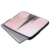 GRAUKONKRETES GEBÄUDE AM TAG LAPTOPSCHUTZHÜLLE (Vorne Knopf)