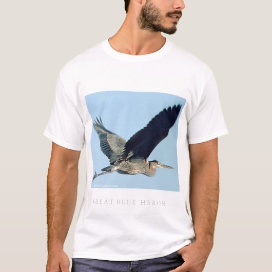 Graureiher im Flug T-Shirt (Vorderseite)