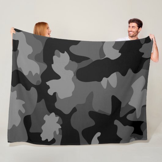 Grauschwarze Camouflage Fleecedecke (Beispiel)