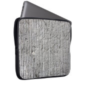 Grausteinfarbene Wandstruktur. Textur der Steinmau Laptopschutzhülle (Vorne Rechts)