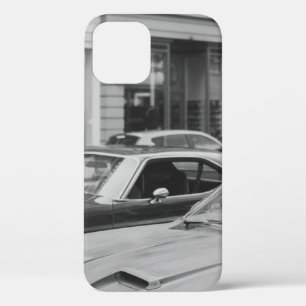 GRAUSTUFENFOTOGRAFIE VON AUTOS AUF DER STRASSE NEB Case-Mate iPhone HÜLLE