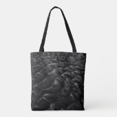 Graustufenfotografie von Sand Tasche (Rückseite)