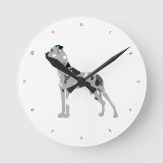 Grautiger Doggensilhouette Runde Wanduhr