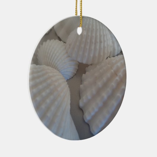Grauweiß, Muscheln, Sea Muschel Summer Beach Liebe Keramikornament (Rechts)